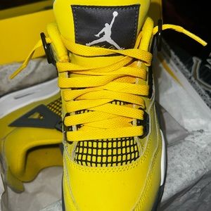 Boys Air Jordan 4 retro Lighting 2021